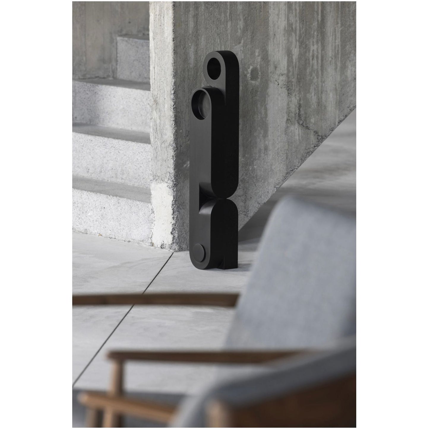 Modern Shapes sculpture Kayu Remaya L black