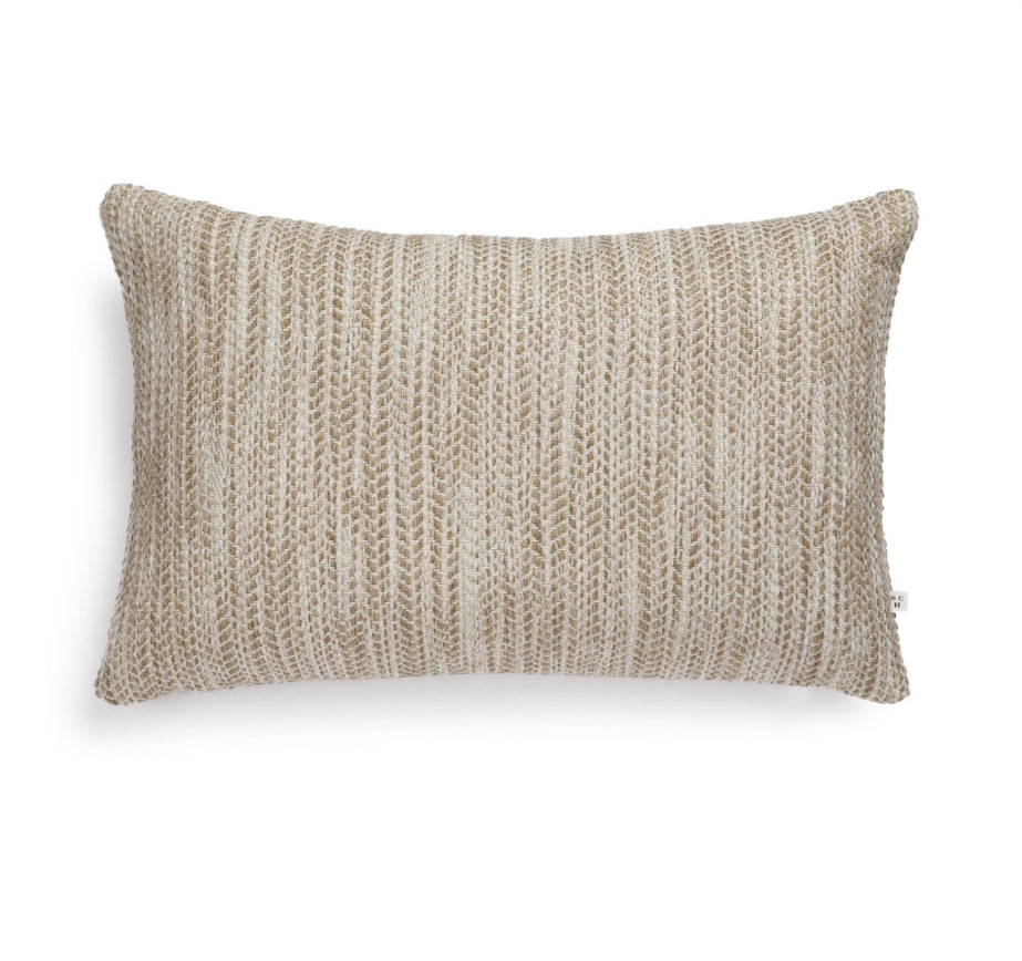 Scapa Home langwerpig buitenkussen ‘Pula' chevron patroon in zand 40 x 60 cm