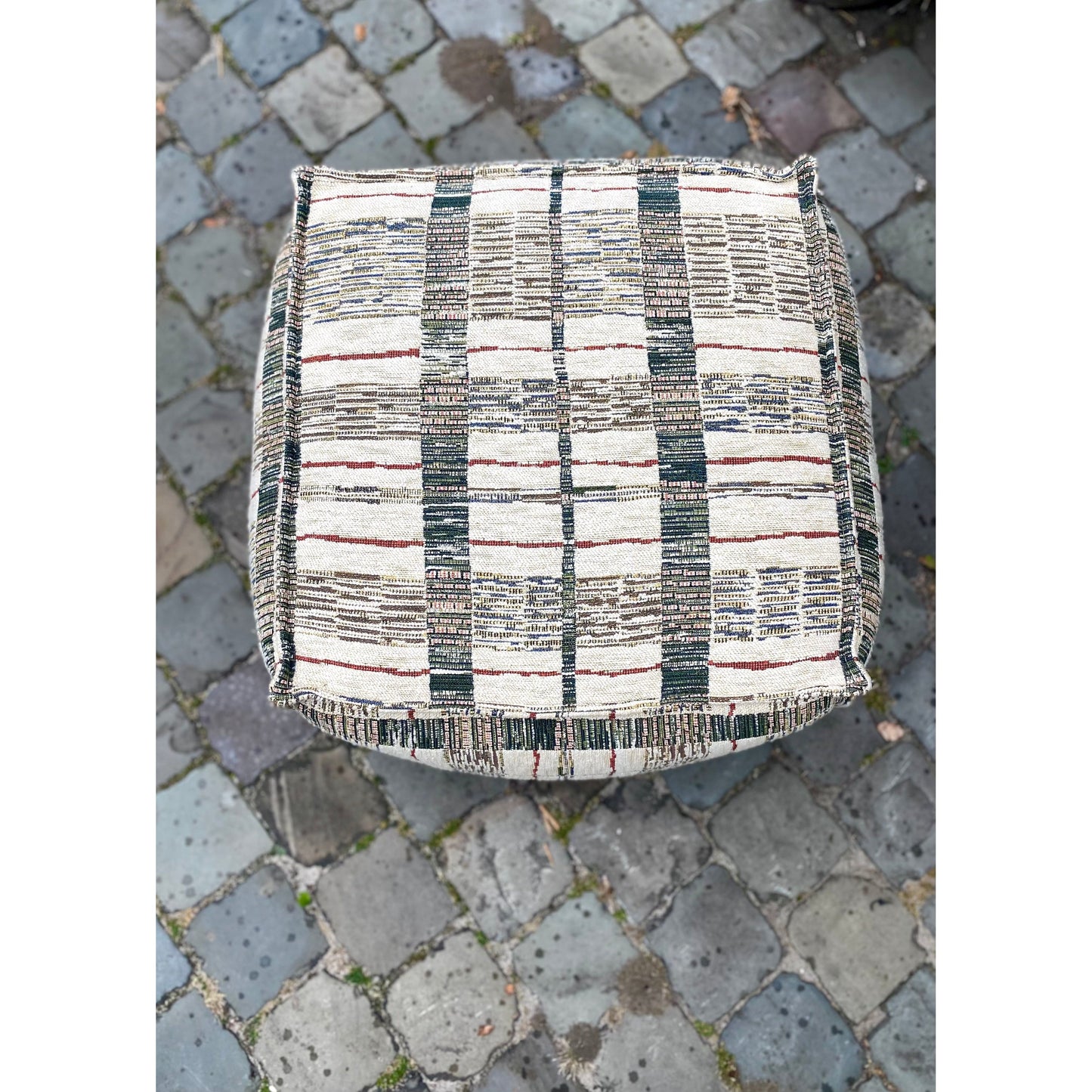 Scapa_Home_pouf_Luke_in_taupe_green_and_bordeaux