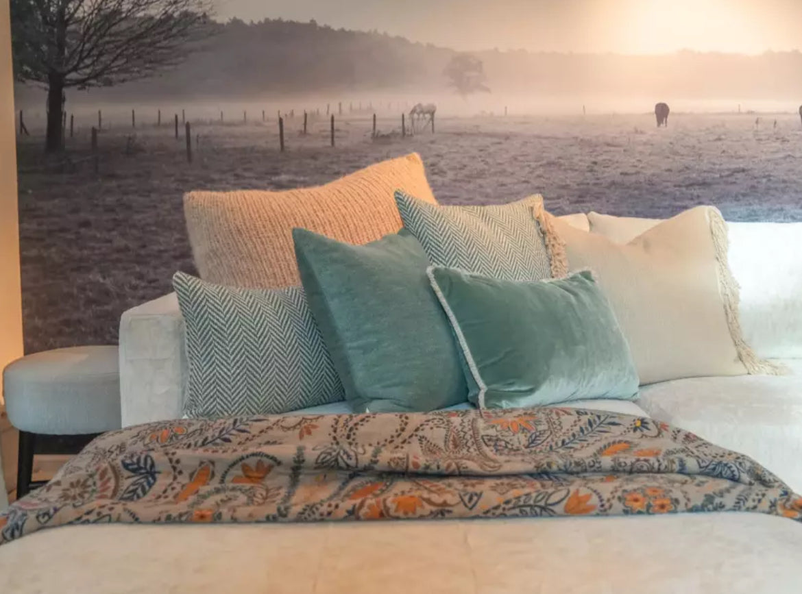 Scapa Home sofa setting met Luton en Alton sierkussen en Portobello plaid