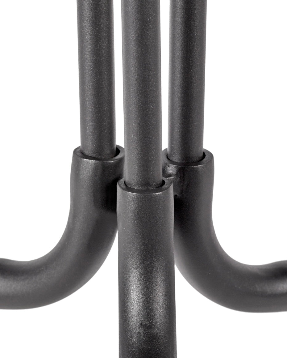 Serax by Piet Boon outdoor aluminium bistro tafeltje 'Patio' in zwart poot detail