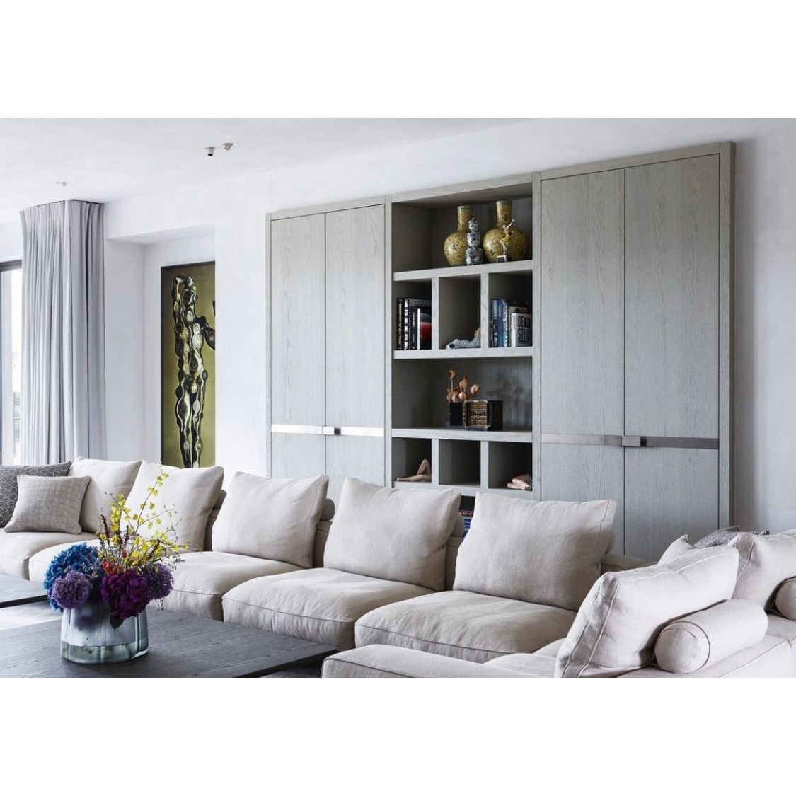 Serax_Piet_Boon_glass Vaas_Shape_light_grey_living_room_setting