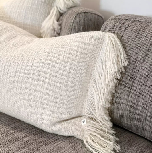 Scapa_Home_langwerpig_sierkussen_Zadar_in kalkwit sofa setting