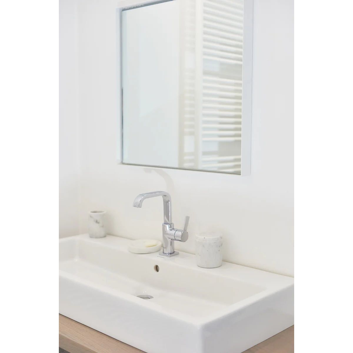 Scapa_Home_marble_vanity_set_white_bathroom_setting Scapa_Home_marble_vanity_set_white_bathroom_setting
