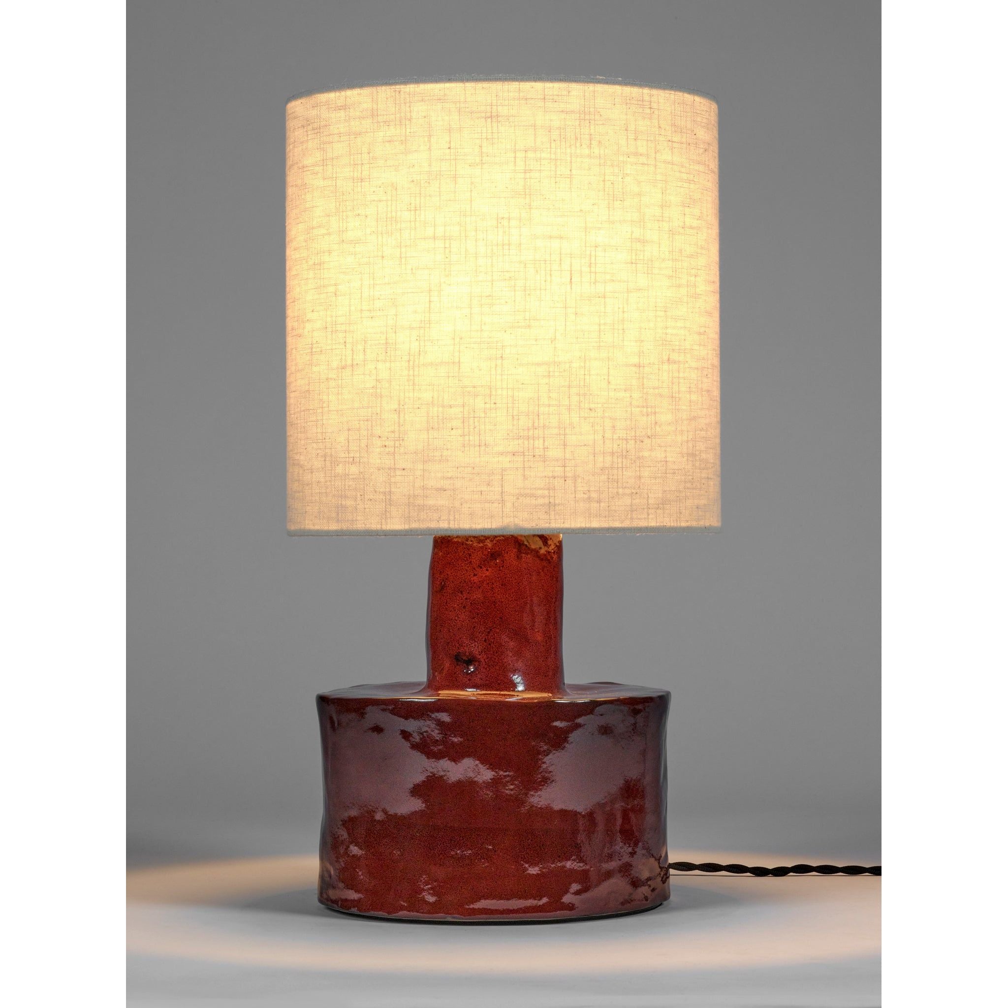 Serax_table_lamp_catherine ceramic_red_marie_michielsen