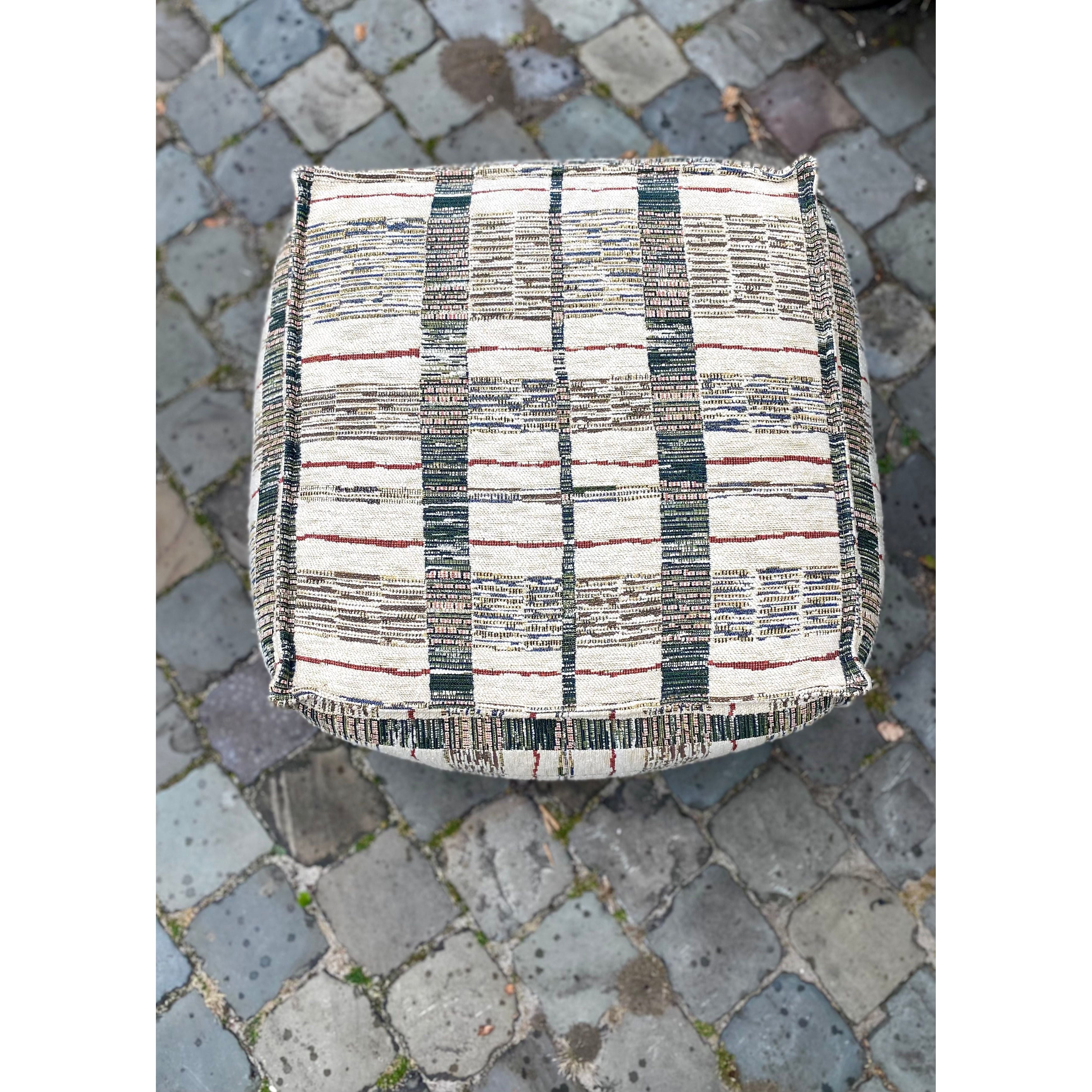 Scapa_Home_pouf_Luke_in_taupe_green_and_bordeaux