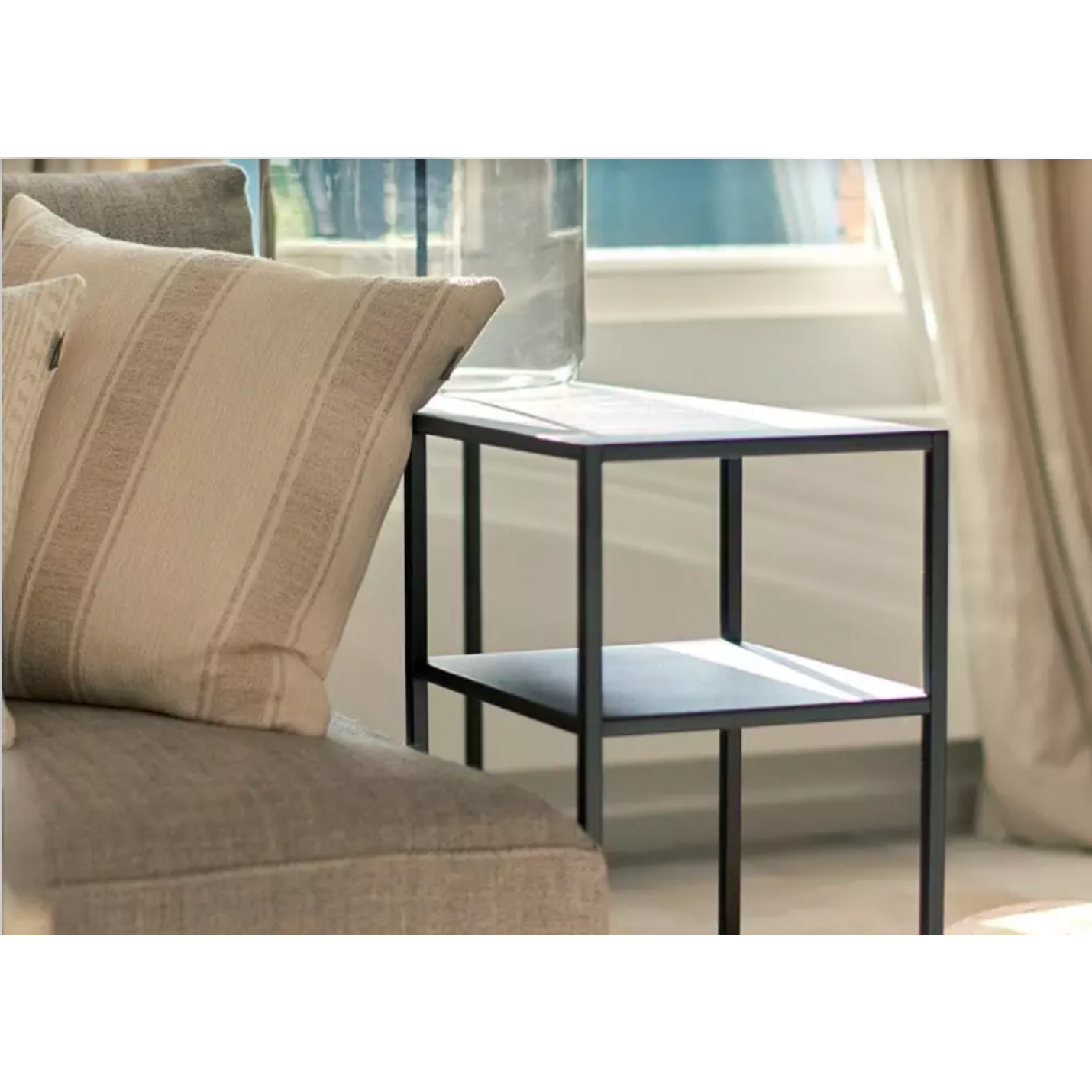 Scapa_Home_Cubo_console_tafel_laag_sfeer