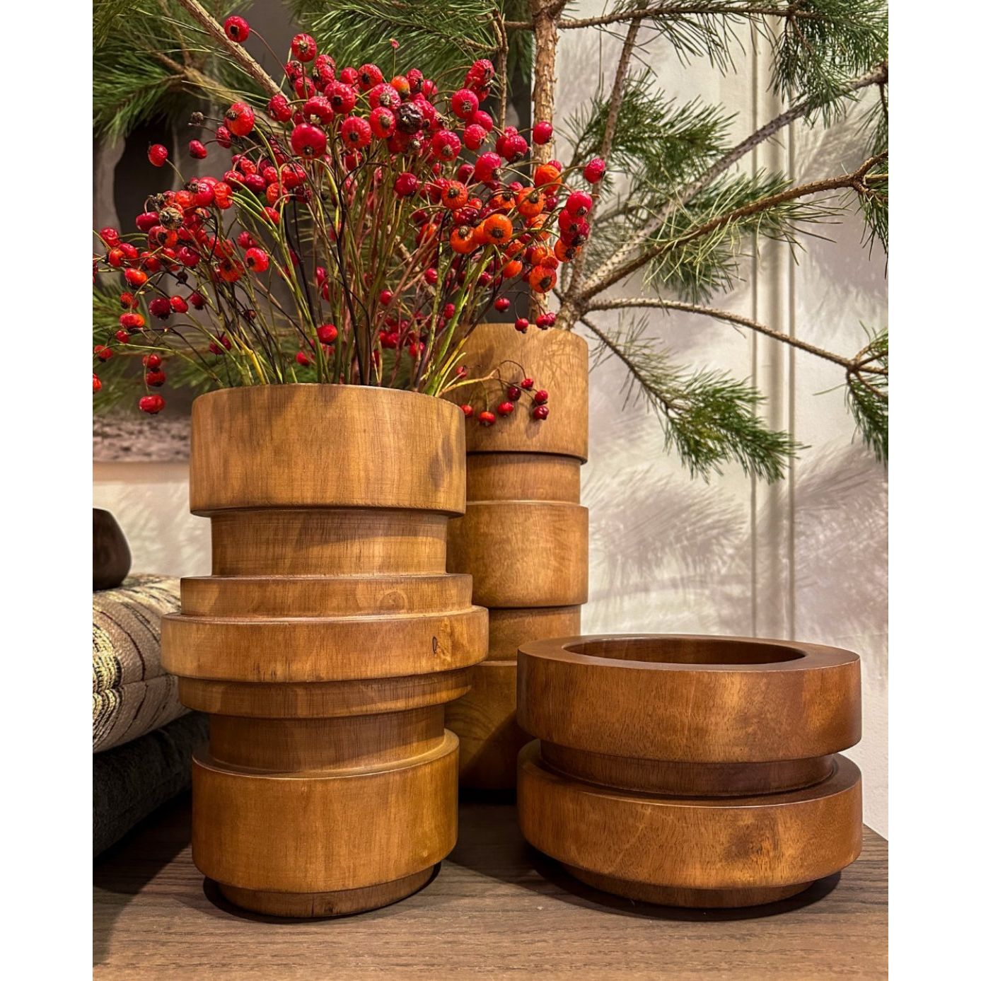 Scapa_Home_vaas object _pilar_hout walnoot_sfeer