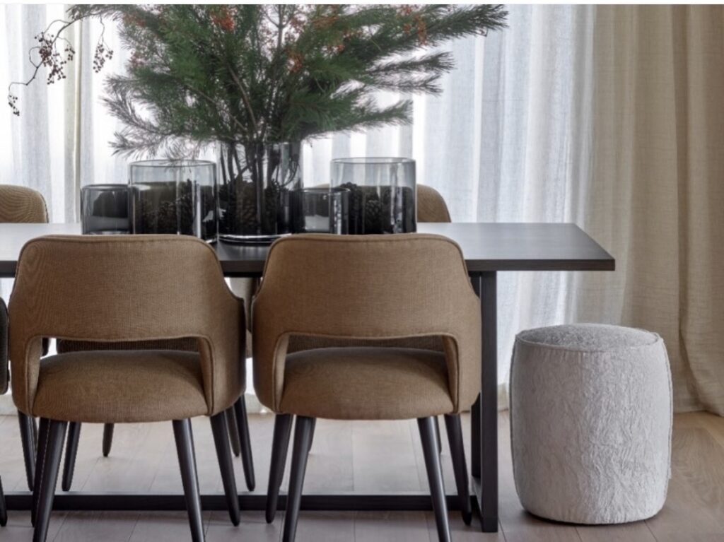 Scapa Home eetkamerstoel 'Rainer' tafel setting