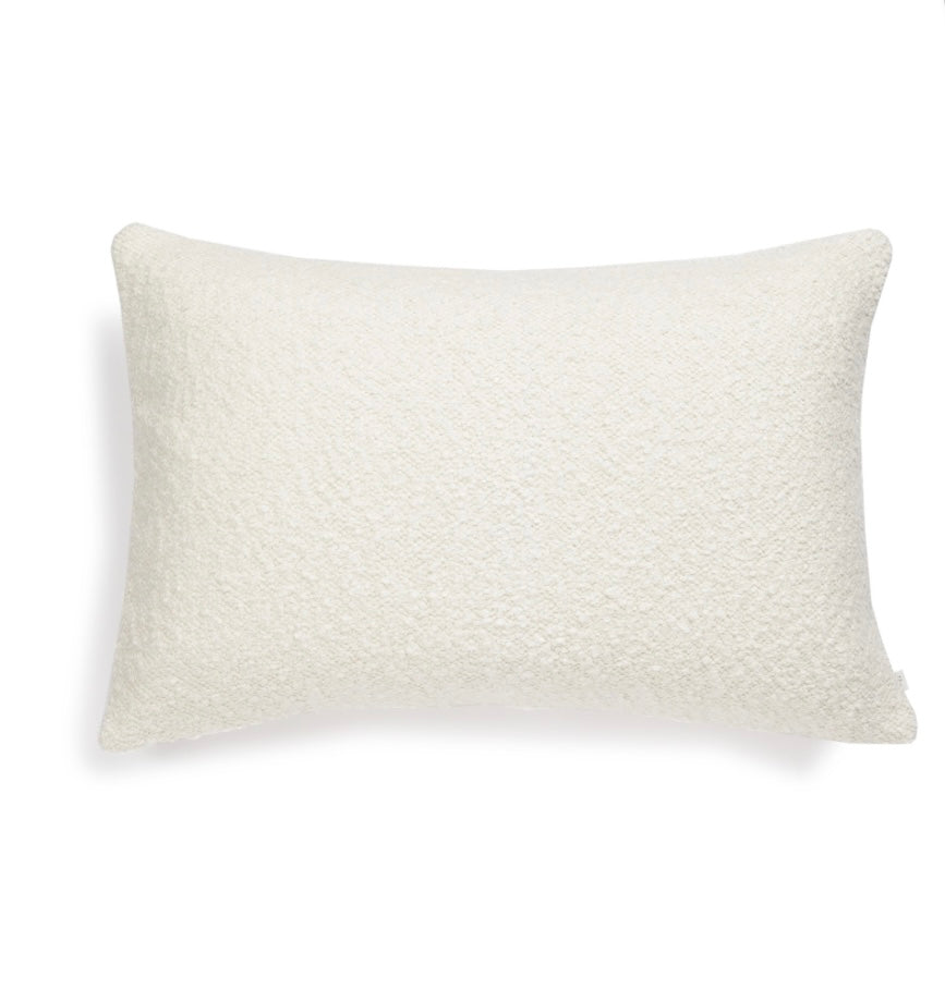 Scapa Home bouclÃ© sierkussen â€˜Lewisâ€™ in kalkwit