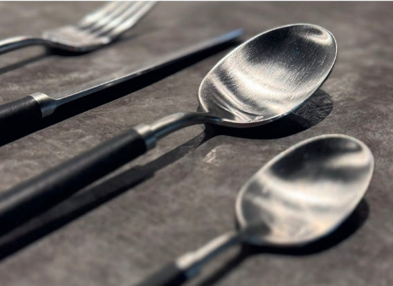 Scapa Home bestek 'Grigio' in staal en zwart