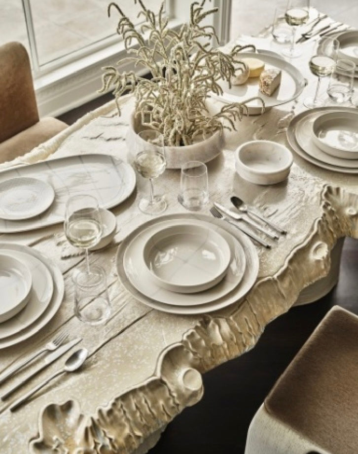 Serax_by_Kelly_Wearstler_beige_marmeren_schaal_tafel_setting Serax_by_Kelly_Wearstler_beige_marmeren_schaal_tafel_setting