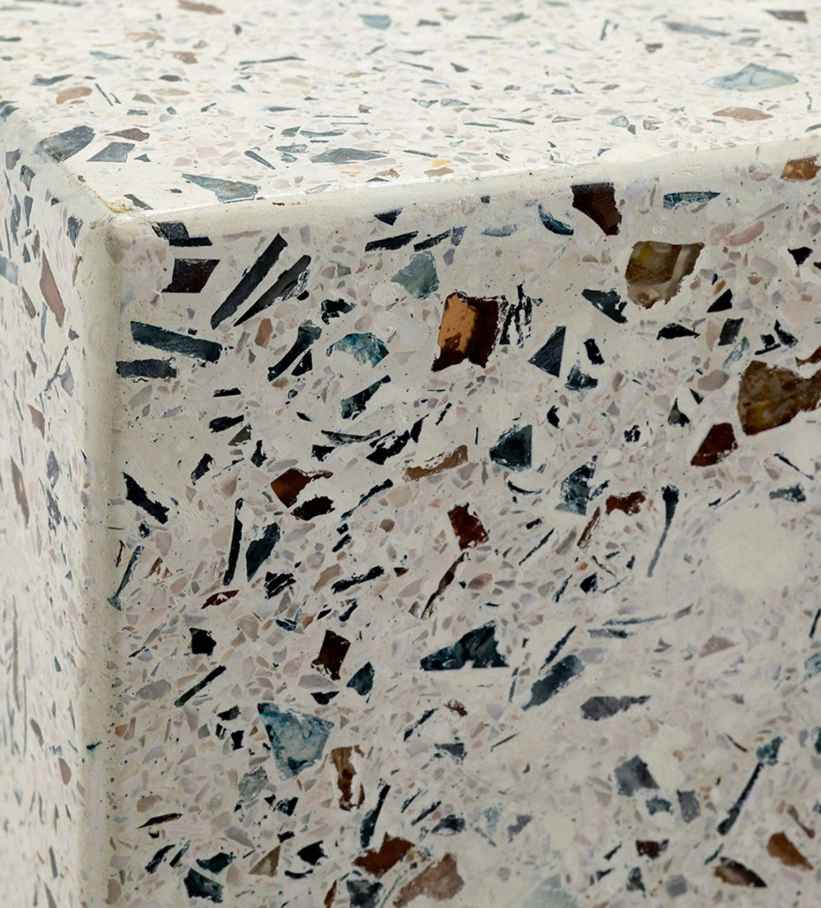 Serax terrazzo krukje/bijzettafeltje 'Pawn' L zoom