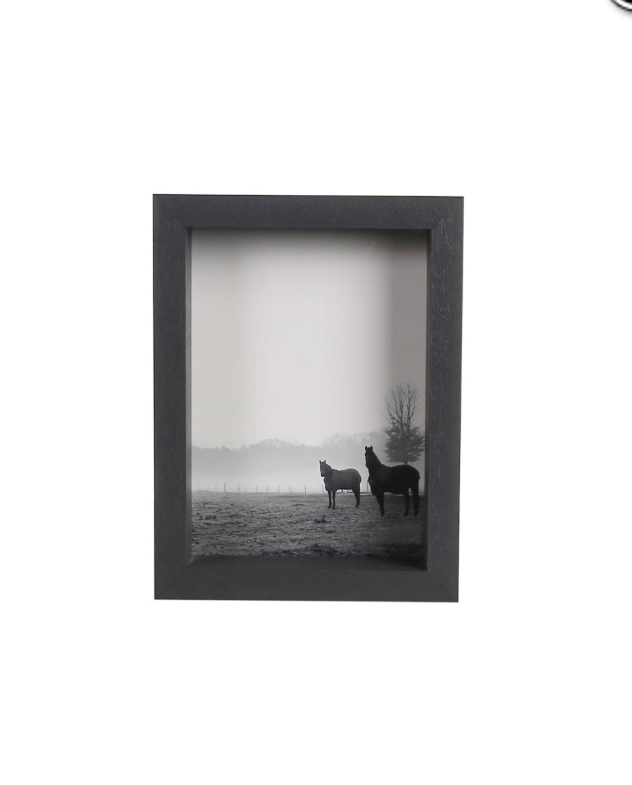 Scapa Home diepe staande houten fotolijst 'Stefford' in wenge