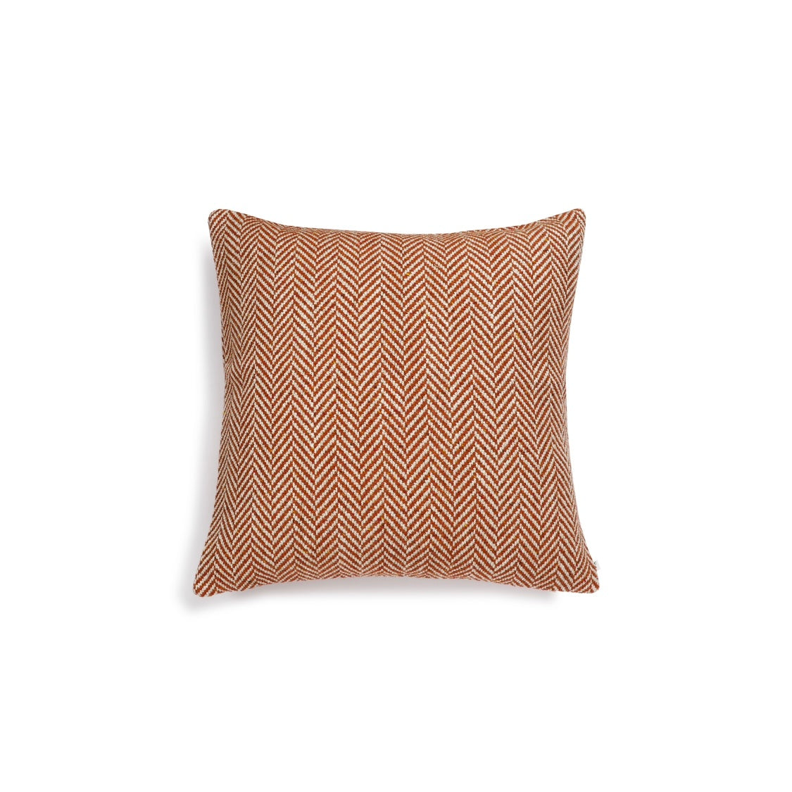 Scapa Home sierkussen ‘Alton' met visgraat patroon in amber 60 x 60 cm Scapa Home decorative cushion 'Alton' with herringbone pattern in amber 60 x 60 cm