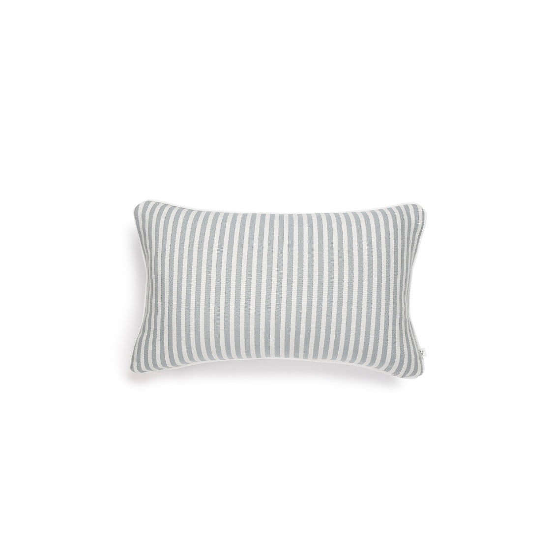 Scapa Home buitenkussen â€˜Riminiâ€™ in smalle blauw witte streep  40 x 60 cm