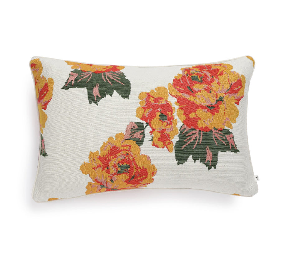 Scapa Home langwerpig buitenkussen â€˜Muggia' met gestyleerd bloemenpatroon in oranje 40 x 60 cm