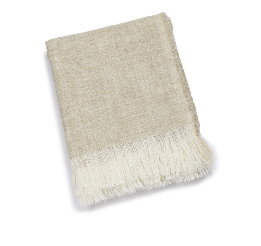 Scapa Home plaid â€˜Oasis' in zand kleur met off-white franje