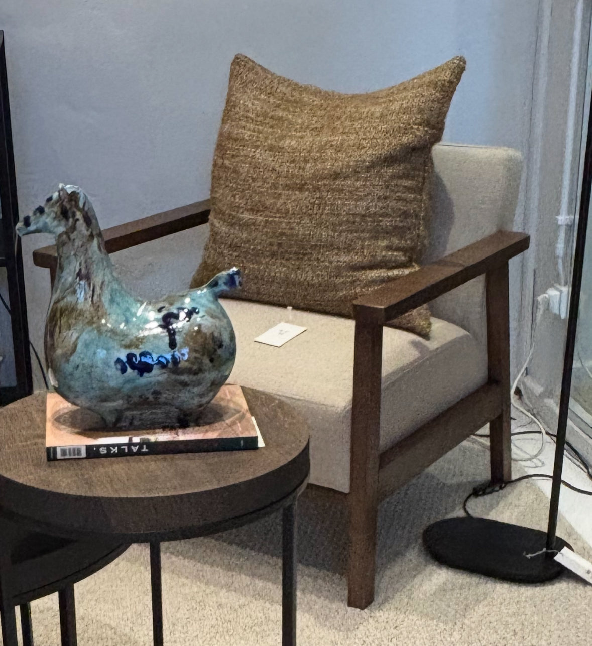 Scapa Home fauteuil 'Seth' in woonkamer setting