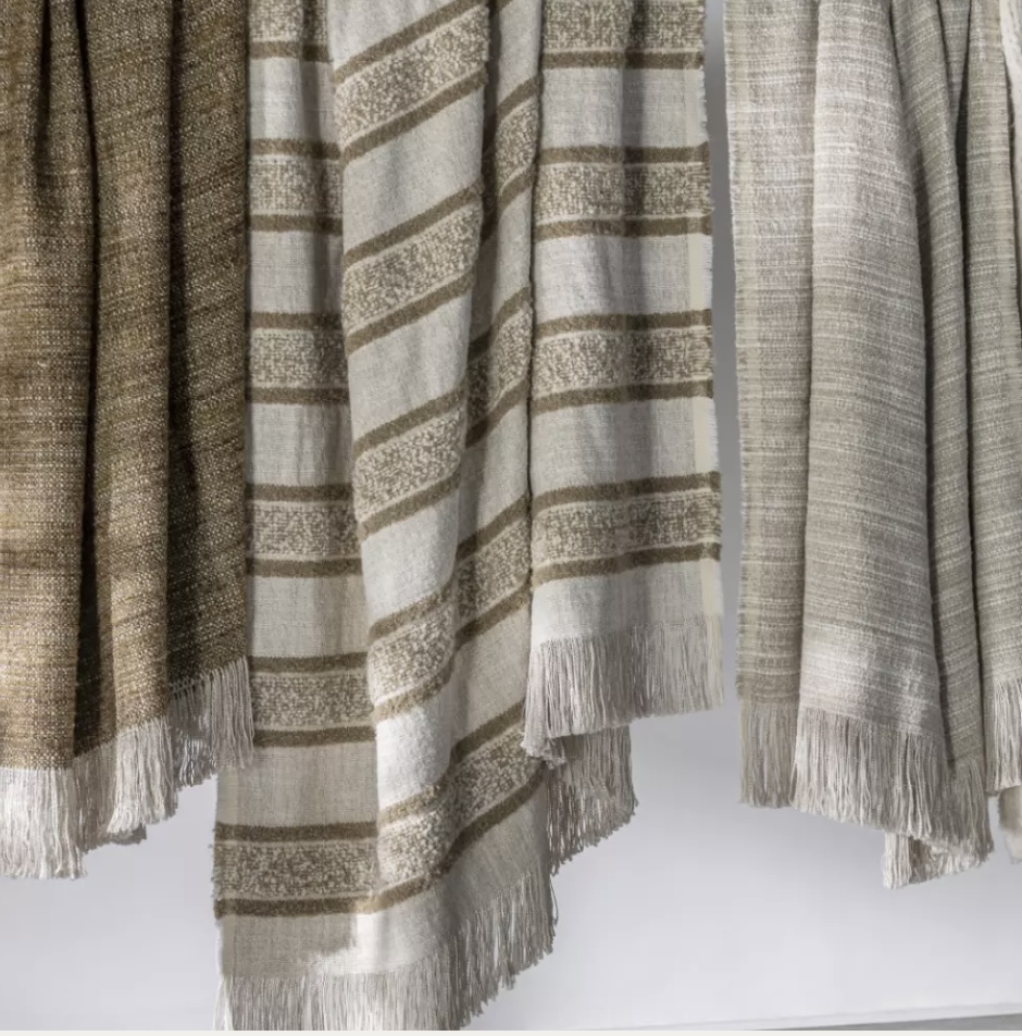 Scapa Home plaid ‘Angus' in off-white met haver streep Scapa Home plaid ‘Angus' in off-white met haver streep