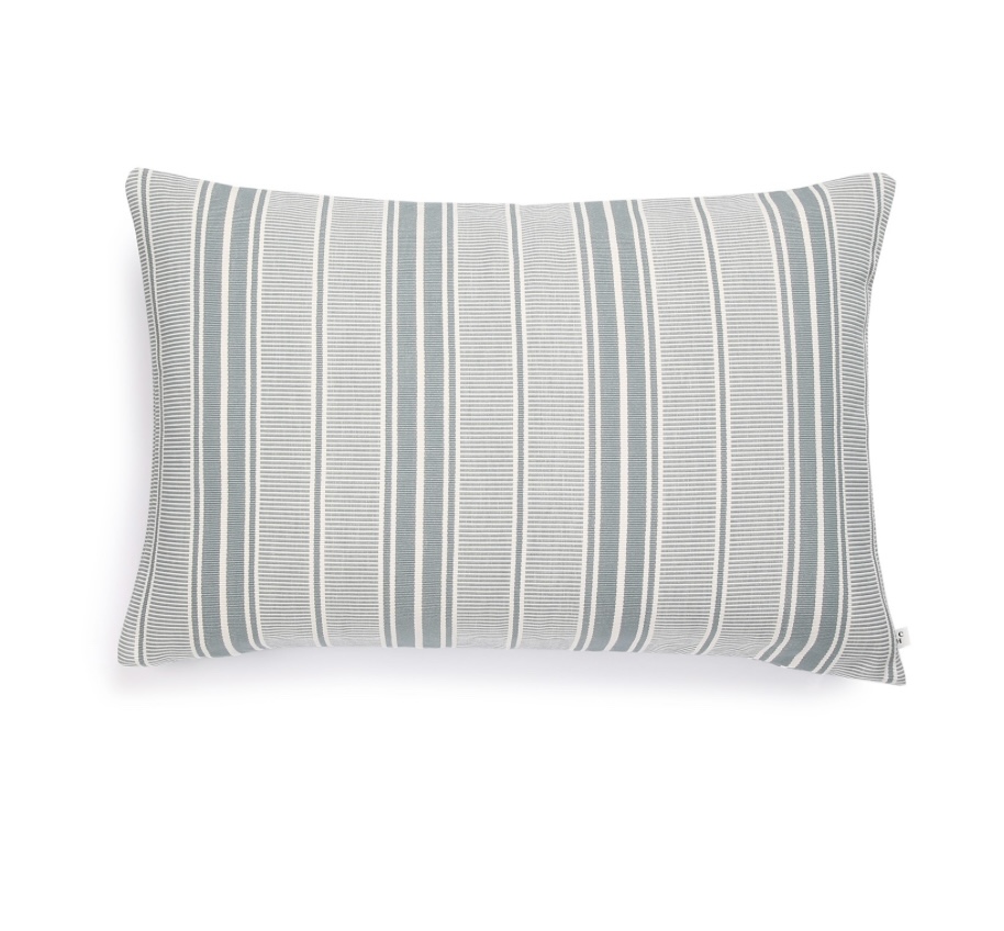 Scapa Home sierkussen ‘Salerno’ in multi streep off-white met parelgrijs 40 x 60 cm