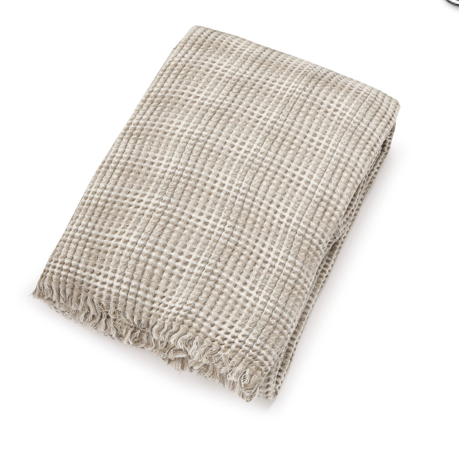 Scapa Home plaid ‘Forli’ in ruitpatroon met zand met off-white 135 x 240 cm
