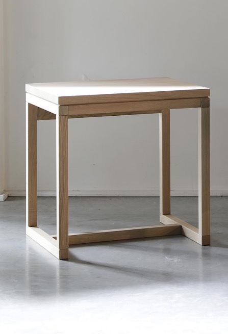 Scapa Home naturel eiken bijzettafel/nachtkastje 'Vince' 55 cm(b) x 45 cm(d) x 55 cm(h) Scapa Home naturel eiken bijzettafel/nachtkastje 'Vince' 55 cm(b) x 45 cm(d) x 55 cm(h)