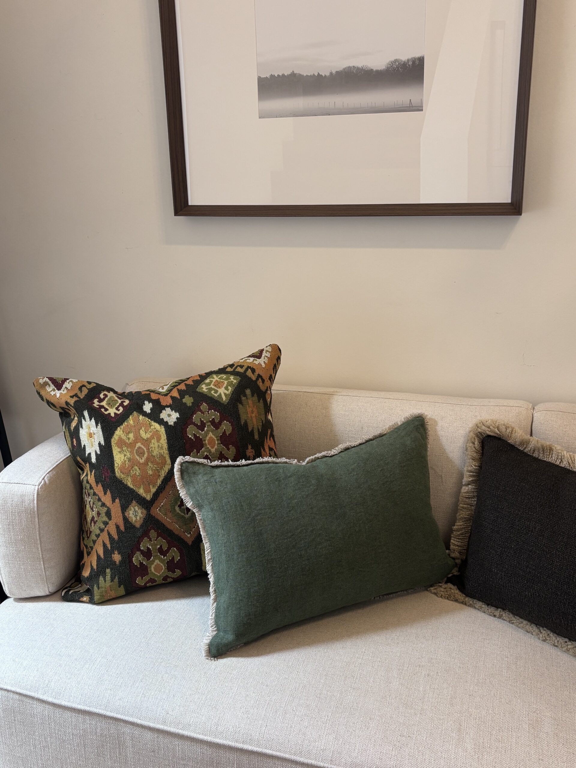 Scapa Home sierkussens ‘Como’ 40 x 60 cm en 'Amber' in groen 60 x 60 cm Scapa Home sierkussens ‘Como’ 40 x 60 cm en 'Amber' in groen 60 x 60 cm