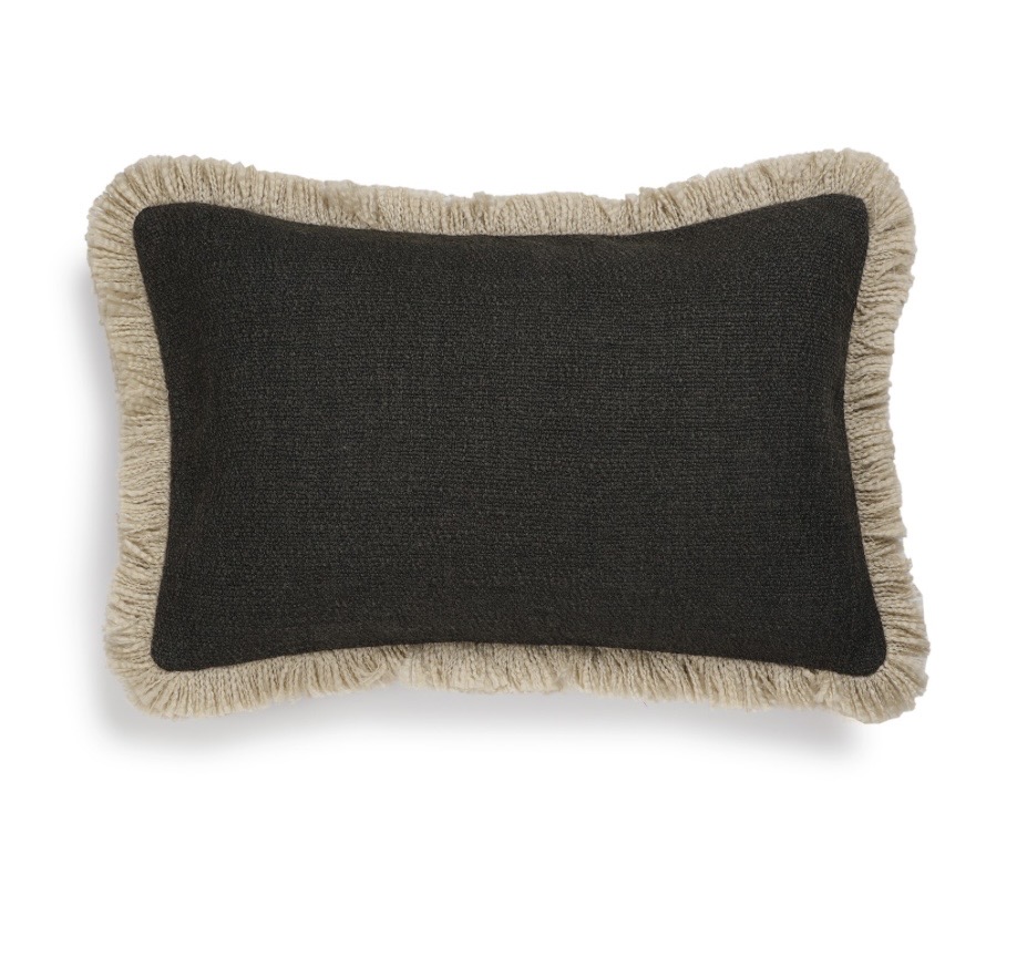 Scapa Home's langwerpige buitenkussen 'Zuri' in donkerbruin 40cm x 60 cm