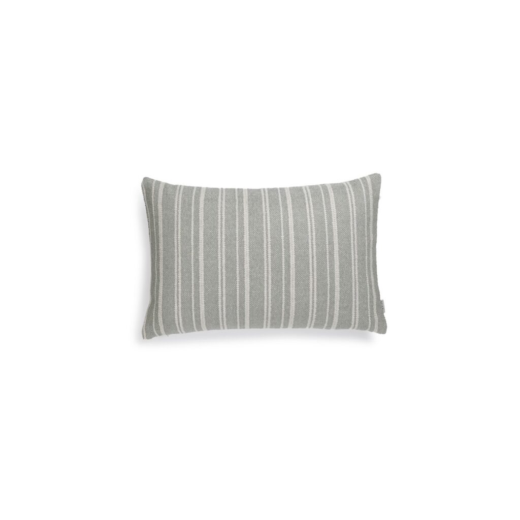Scapa Home langwerpig sierkussen ‘Solena' in jade groen met witte strepen 40 x 60 cm